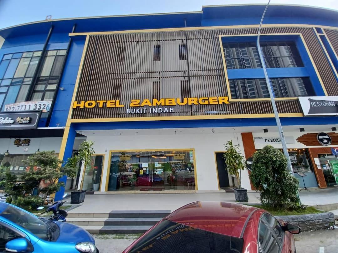 Hotel Zamburger Bukit Indah Τζόχορ Μπάχρου Εξωτερικό φωτογραφία