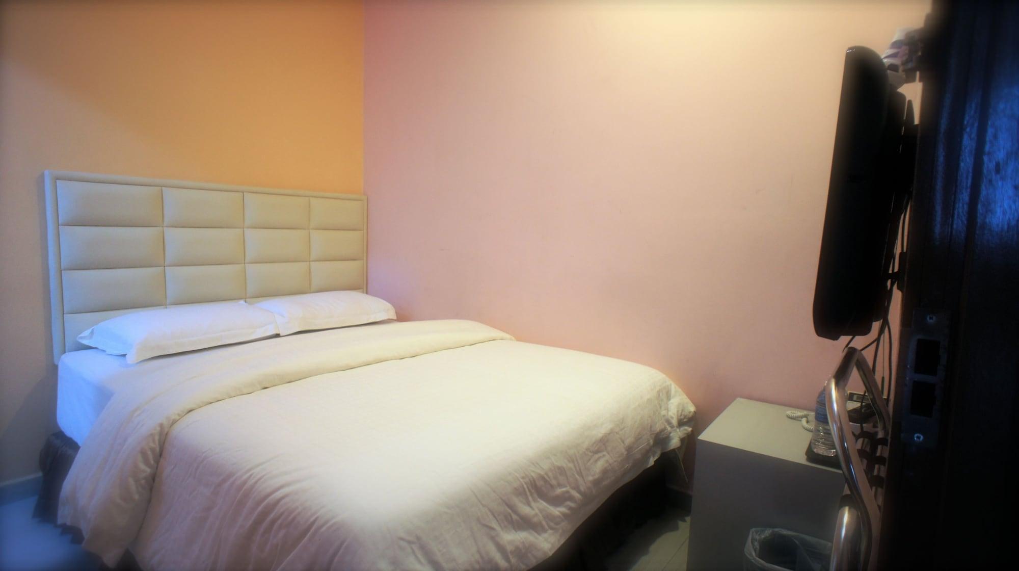 Hotel Zamburger Bukit Indah Τζόχορ Μπάχρου Εξωτερικό φωτογραφία