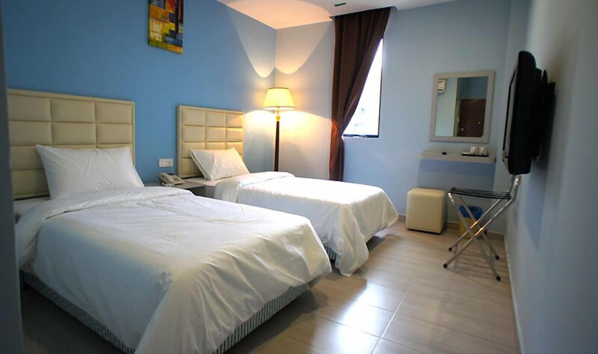 Hotel Zamburger Bukit Indah Τζόχορ Μπάχρου Εξωτερικό φωτογραφία