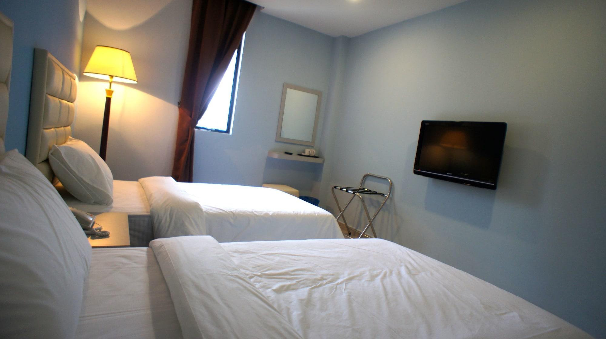 Hotel Zamburger Bukit Indah Τζόχορ Μπάχρου Εξωτερικό φωτογραφία