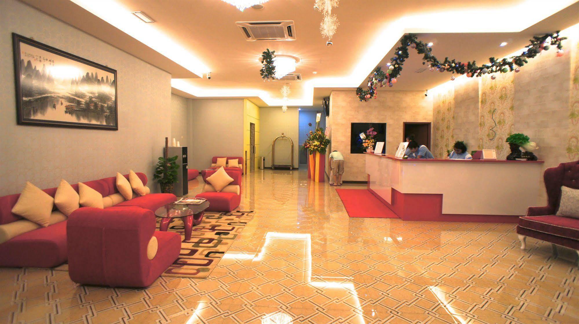 Hotel Zamburger Bukit Indah Τζόχορ Μπάχρου Εξωτερικό φωτογραφία